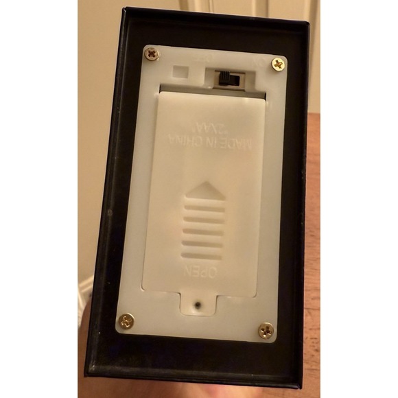 LED NEON LIGHT GREEN LEAF BATTERY OPERATED. - Picture 6 of 7